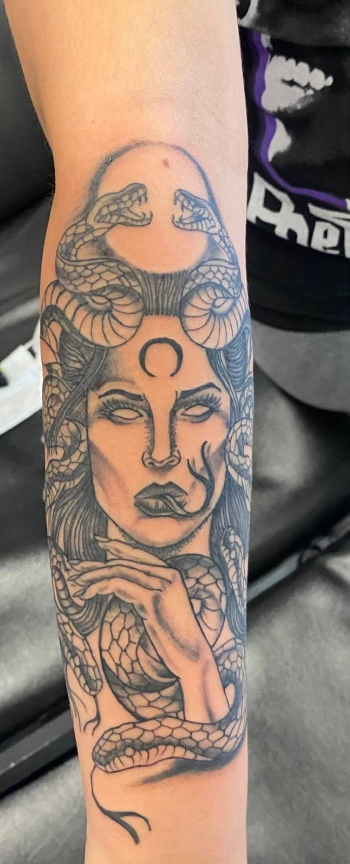 Medusa Sleeve